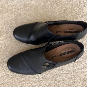 Women's Clarks Emslie Warren Booties in
Black Size 10 Medium